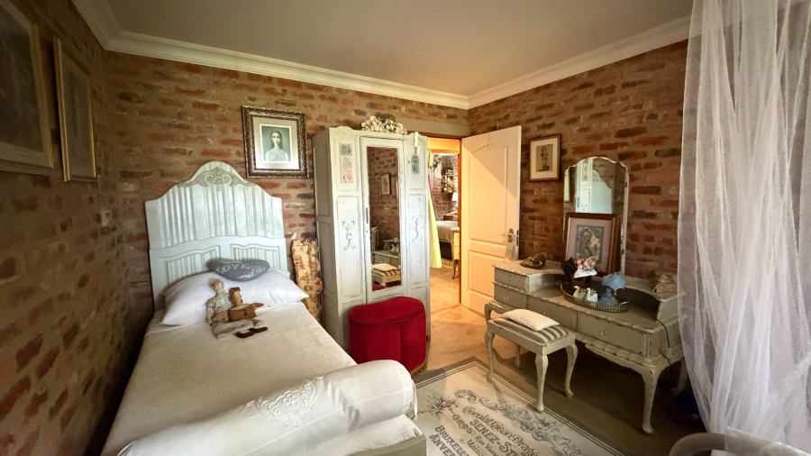 4 Bedroom Property for Sale in Viljoenskroon Rural Free State